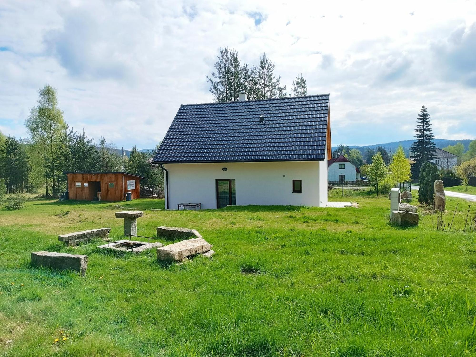 Klidna Lokalita Na Kraji Lesa, Cely Dum S Uschovnu Kol Villa Nová Bystřice Eksteriør bilde