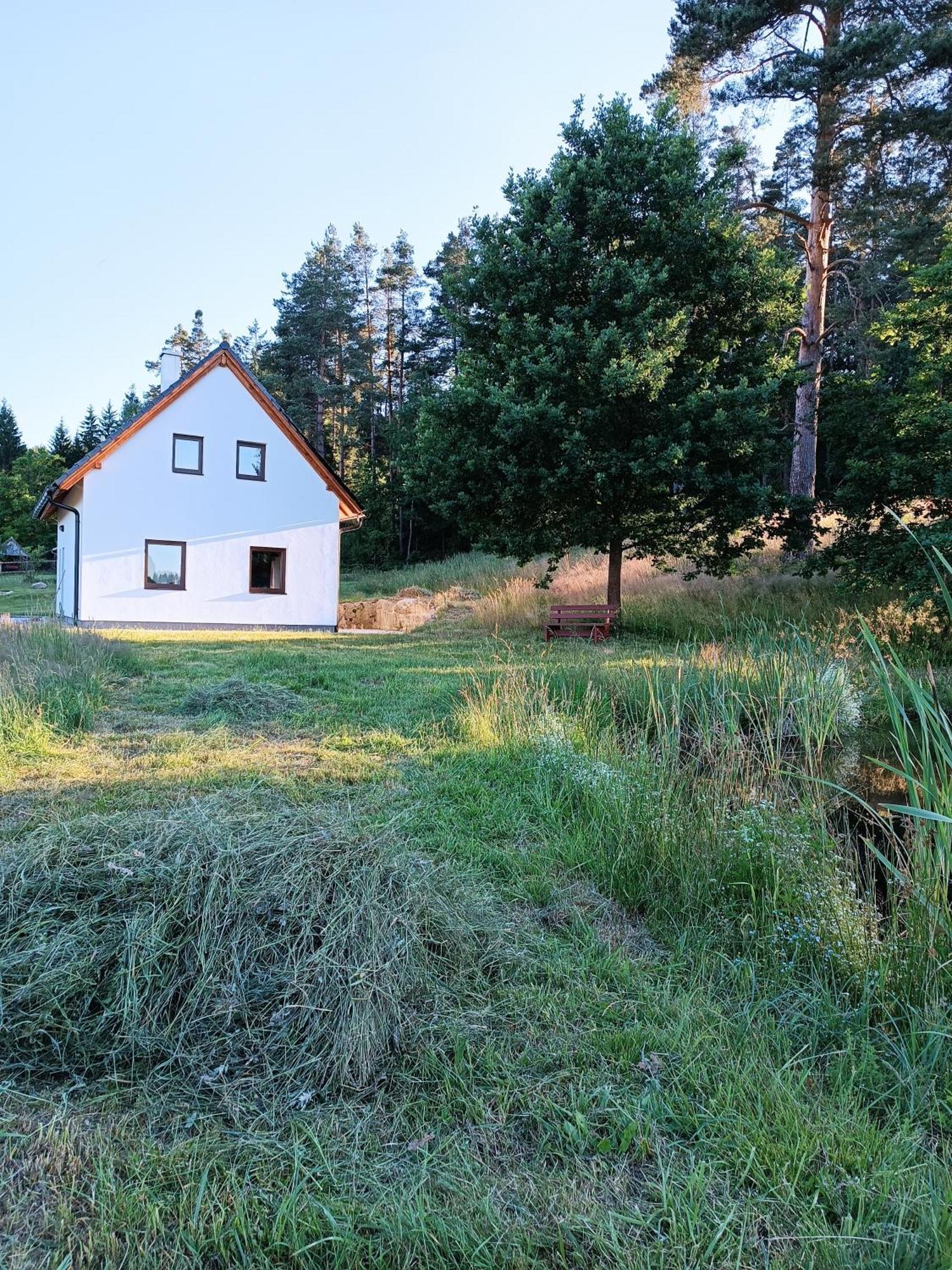 Klidna Lokalita Na Kraji Lesa, Cely Dum S Uschovnu Kol Villa Nová Bystřice Rom bilde